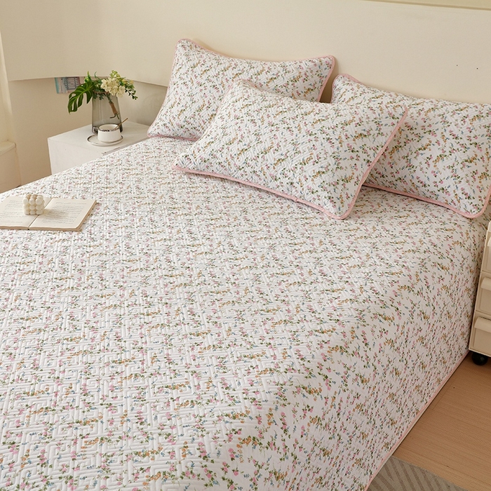 91家纺网 家纺一手货源 找家纺 羽爱家纺 2025新款A类双面全棉印花床盖套件 月影倾城