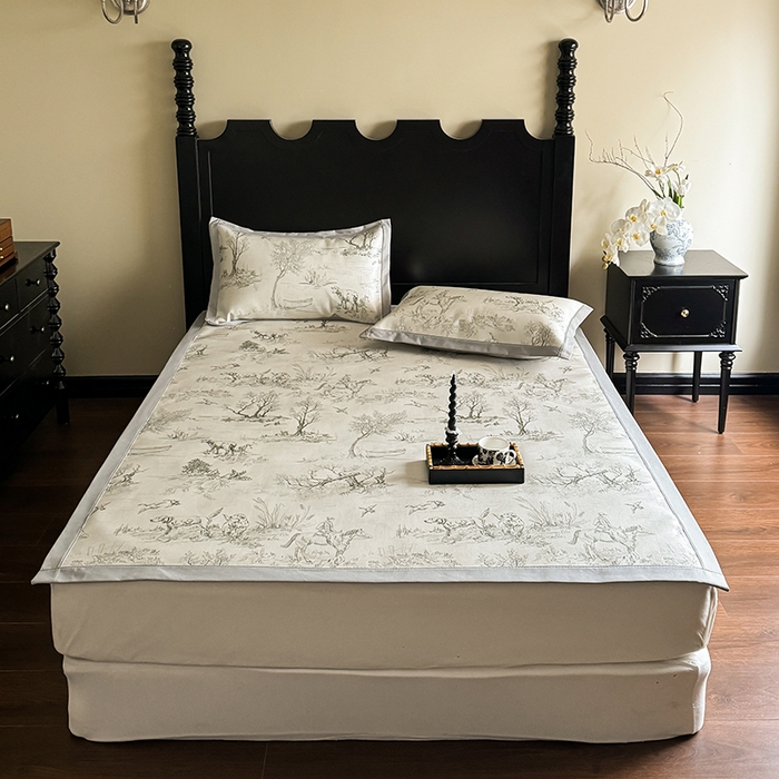 91家纺网 家纺一手货源 找家纺 圆岛家纺 2024新款900D复古手绘系列冰丝凉席 马丁-绿