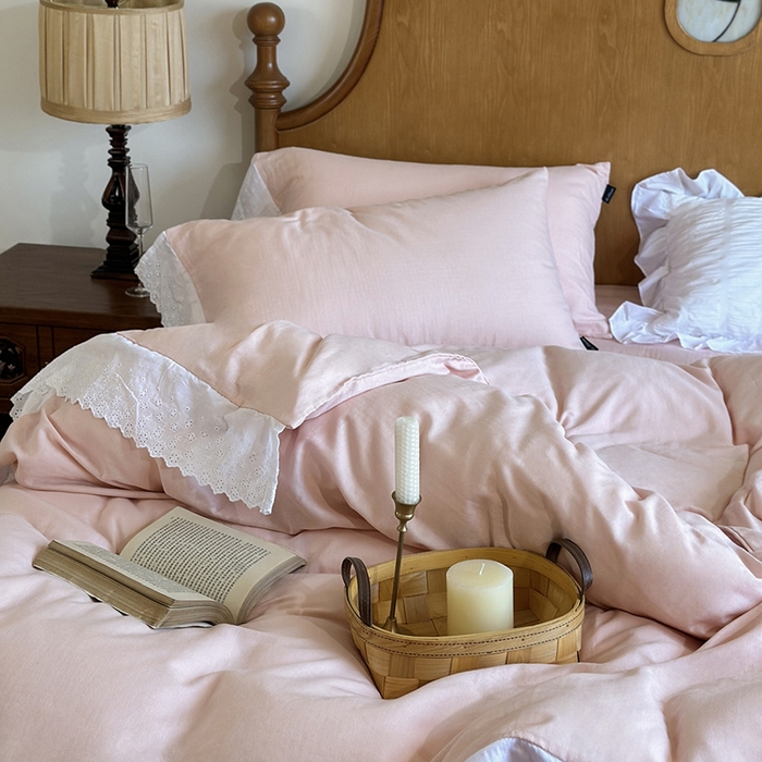 91家纺网 家纺一手货源 找家纺 窝米 2024新款全棉轻氧纱蕾丝花边款四件套系列 轻氧纱-白桃粉