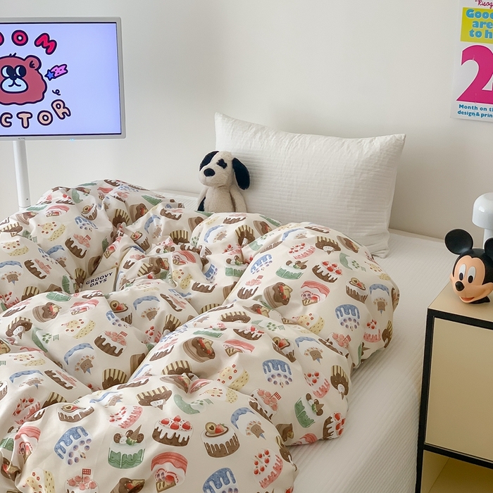 91家纺网 家纺一手货源 找家纺 窝米 2024新款韩国设计师卡通手绘单品被套系列 蛋糕慕斯