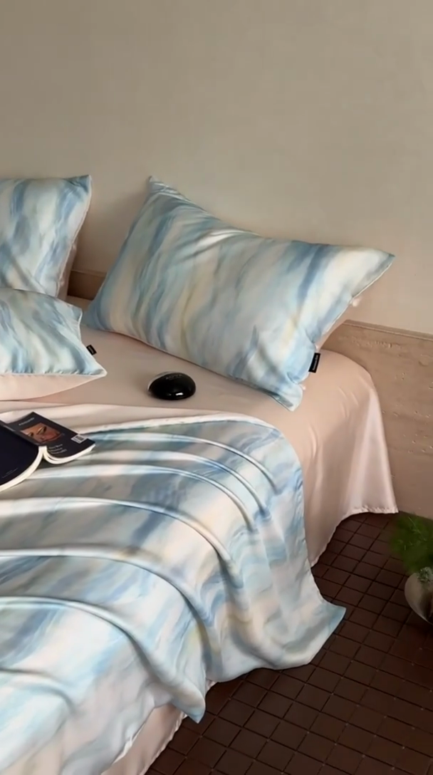 91家纺网 家纺一手货源 找家纺 圆岛家纺2024新款60S数码印花四件套 水之物语