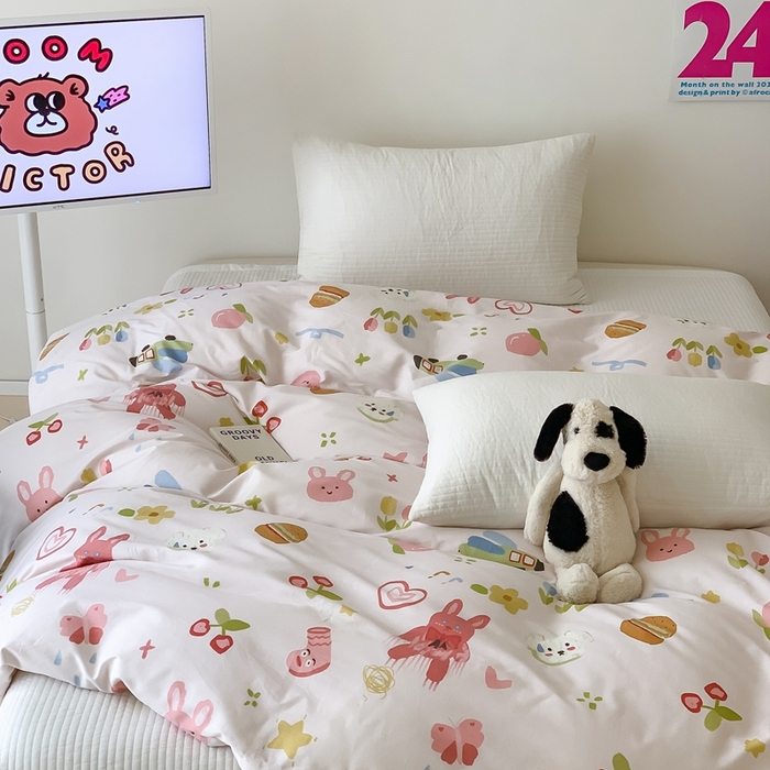 91家纺网 家纺一手货源 找家纺 窝米 2024新款韩国设计师卡通手绘单品被套系列 兔斯汉堡