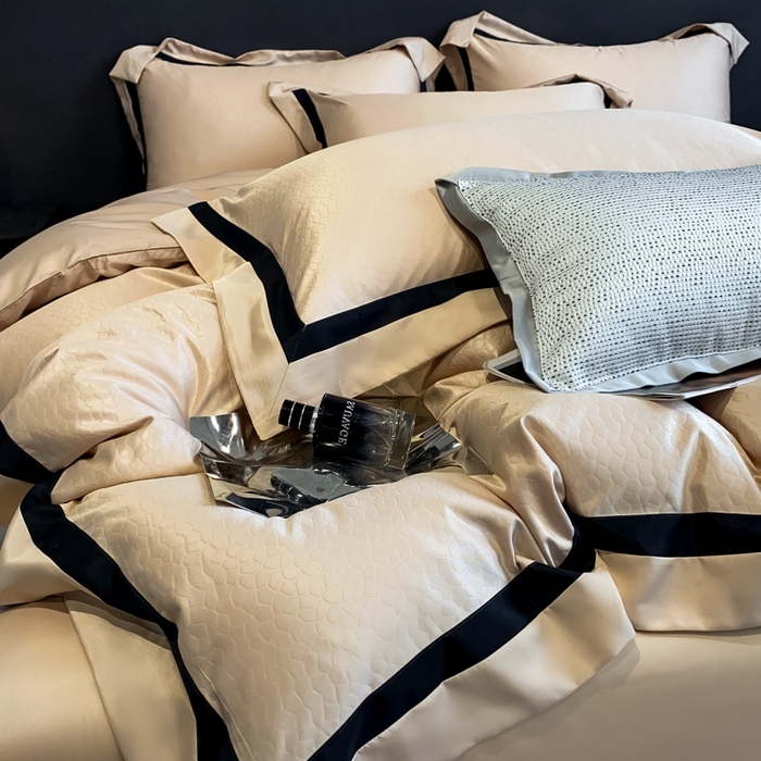 91家纺网 家纺一手货源 找家纺 遇见家居生活馆 2024新款贡缎压花水洗真丝四件套 碧莎-香槟