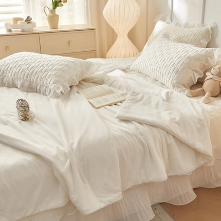 91家纺网 家纺一手货源 找家纺 恋尚 2025新款床笠式床裙乳胶夏被四件套-人鱼公主 人鱼公主 米白
