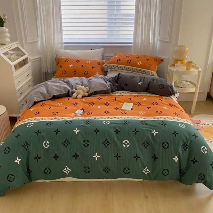 91家纺网 家纺一手货源 找家纺 羽爱家纺 2025新款A类双面全棉印花床盖套件 伊丽莎白