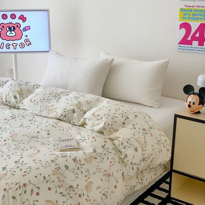 91家纺网 家纺一手货源 找家纺 窝米 2024新款韩国设计师卡通手绘单品被套系列 月德兔