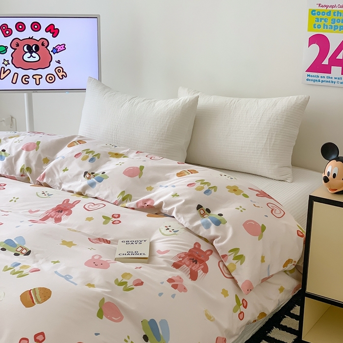 91家纺网 家纺一手货源 找家纺 窝米 2024新款韩国设计师卡通手绘单品被套系列 兔斯汉堡