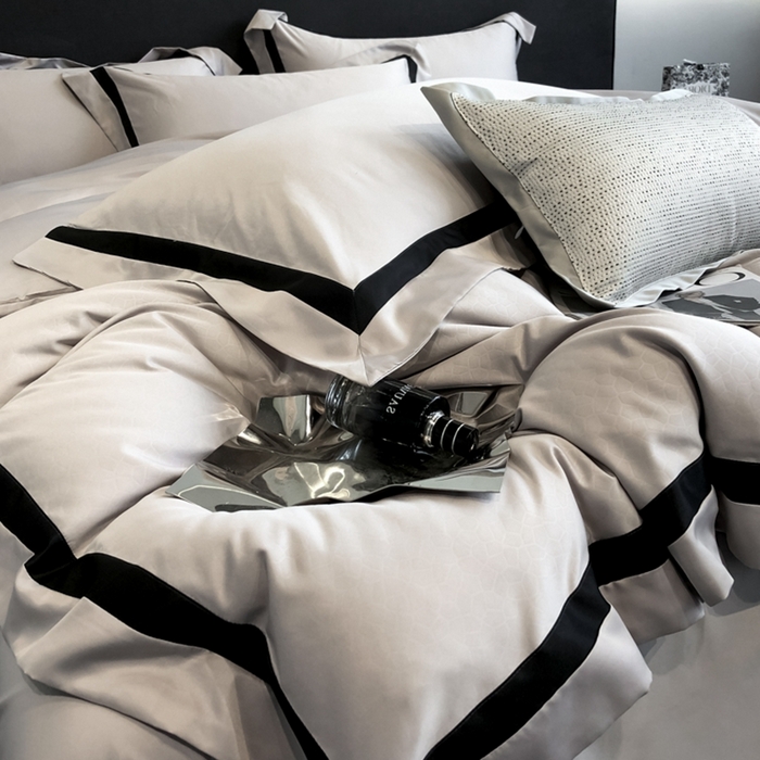 91家纺网 家纺一手货源 找家纺 遇见家居生活馆 2024新款贡缎压花水洗真丝四件套 碧莎-浅灰