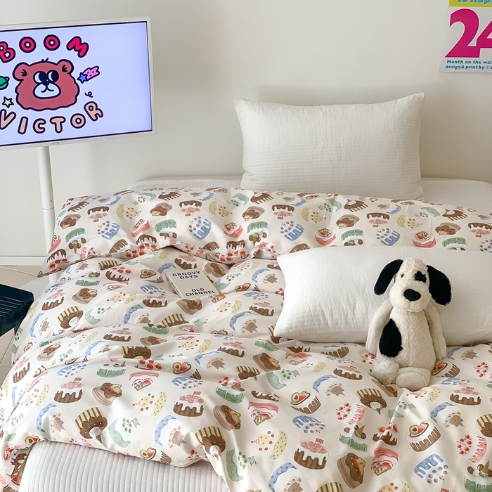 91家纺网 家纺一手货源 找家纺 窝米 2024新款韩国设计师卡通手绘单品被套系列 蛋糕慕斯