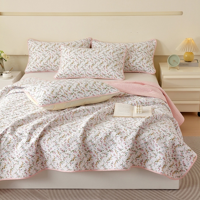 91家纺网 家纺一手货源 找家纺 羽爱家纺 2025新款A类双面全棉印花床盖套件 月影倾城