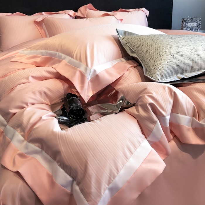 91家纺网 家纺一手货源 找家纺 遇见家居生活馆 2024新款贡缎压花水洗真丝四件套 秋水-粉色