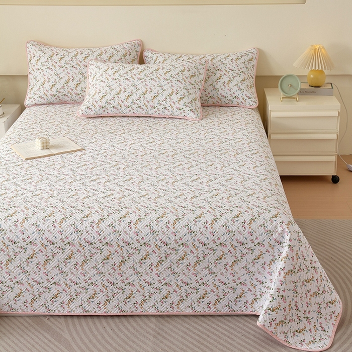 91家纺网 家纺一手货源 找家纺 羽爱家纺 2025新款A类双面全棉印花床盖套件 月影倾城