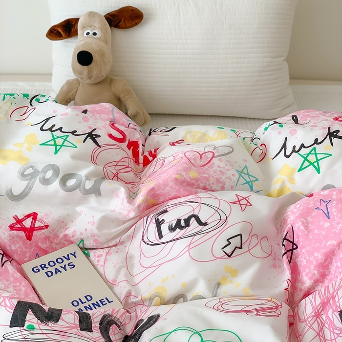 91家纺网 家纺一手货源 找家纺 窝米 2024新款韩国设计师卡通手绘单品被套系列 浅梦空间