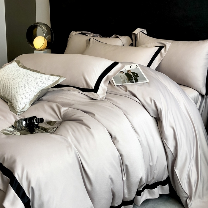 91家纺网 家纺一手货源 找家纺 遇见家居生活馆 2024新款贡缎压花水洗真丝四件套 碧莎-浅灰