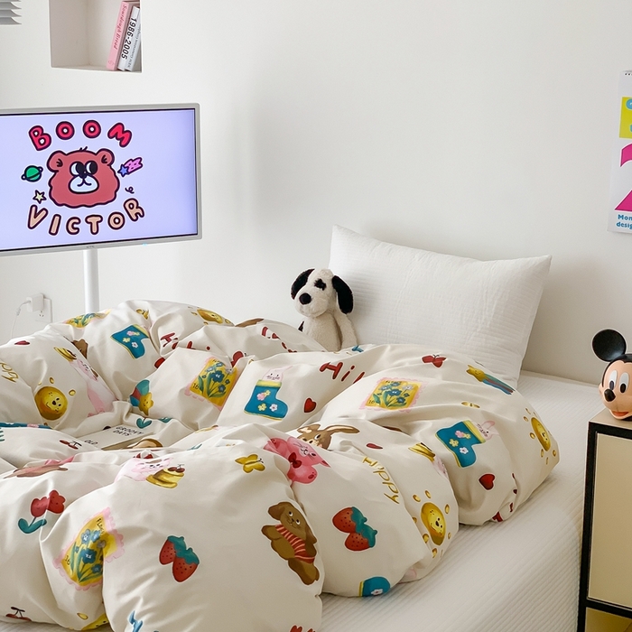 91家纺网 家纺一手货源 找家纺 窝米 2024新款韩国设计师卡通手绘单品被套系列 友趣派对