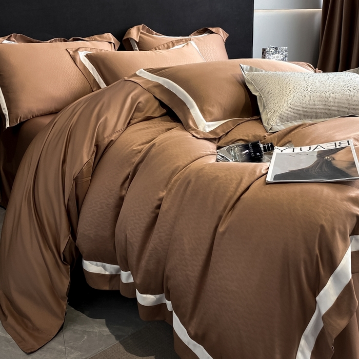 91家纺网 家纺一手货源 找家纺 遇见家居生活馆 2024新款贡缎压花水洗真丝四件套 雅典-咖啡