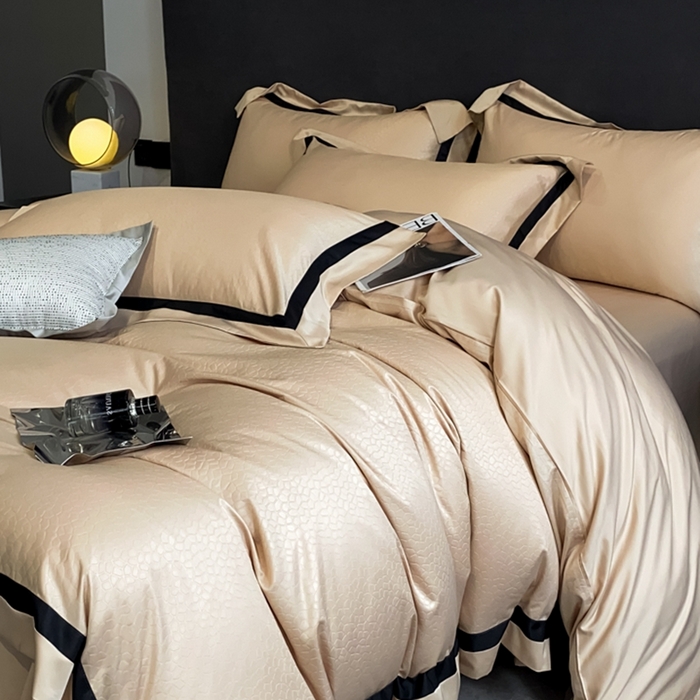 91家纺网 家纺一手货源 找家纺 遇见家居生活馆 2024新款贡缎压花水洗真丝四件套 碧莎-香槟