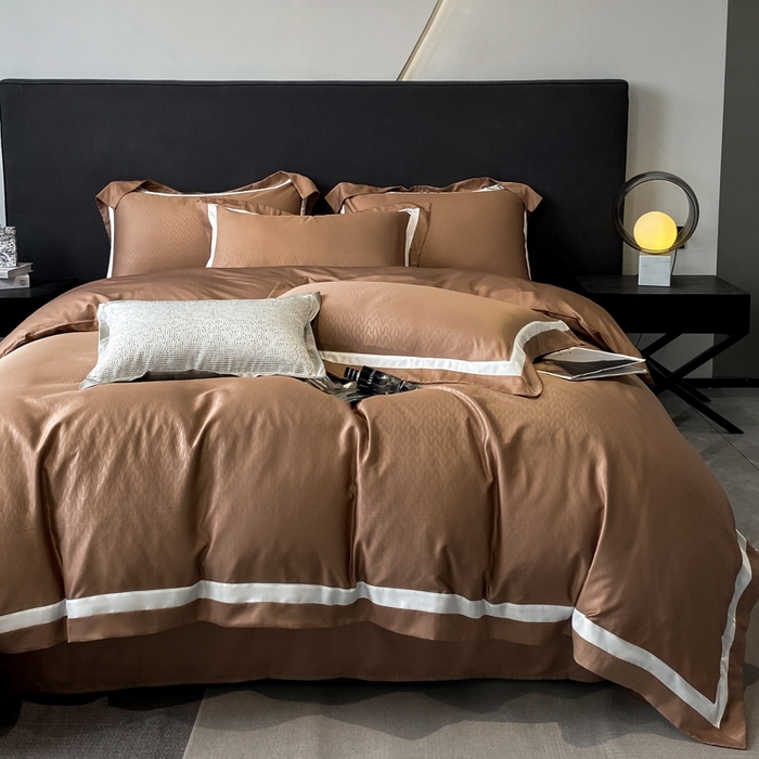 91家纺网 家纺一手货源 找家纺 遇见家居生活馆 2024新款贡缎压花水洗真丝四件套 雅典-咖啡