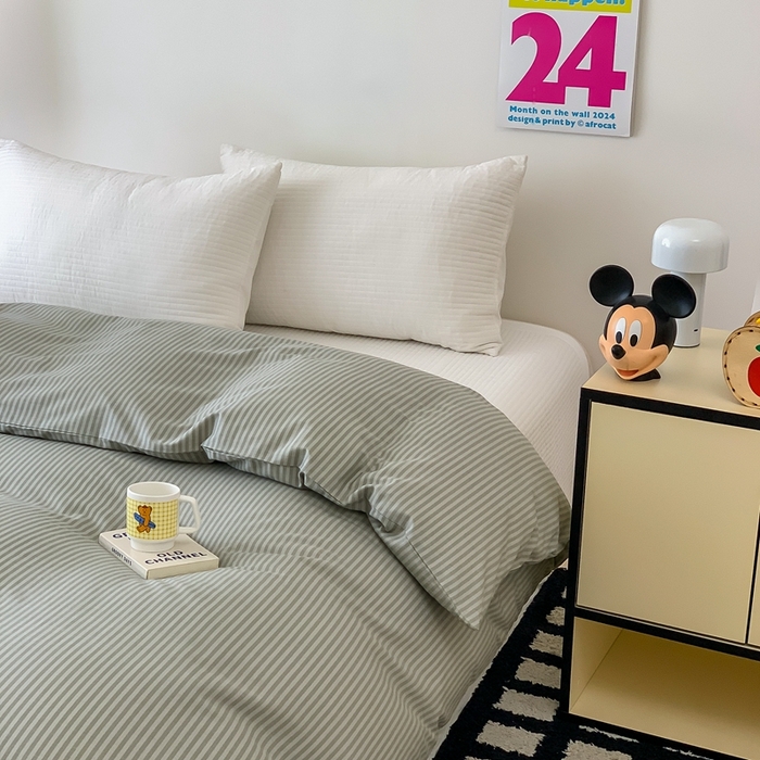 91家纺网 家纺一手货源 找家纺 窝米 2024新款韩国设计师卡通手绘单品被套系列 莫妮绿