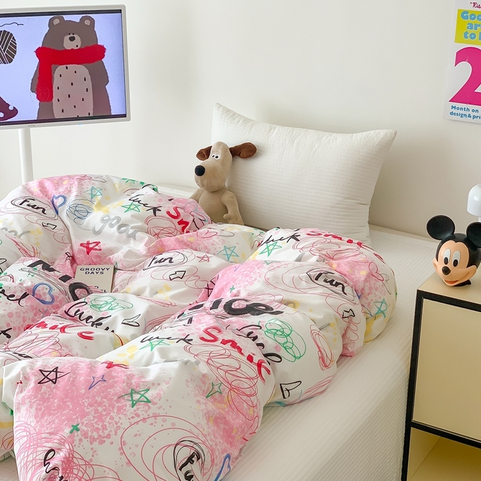 91家纺网 家纺一手货源 找家纺 窝米 2024新款韩国设计师卡通手绘单品被套系列 浅梦空间