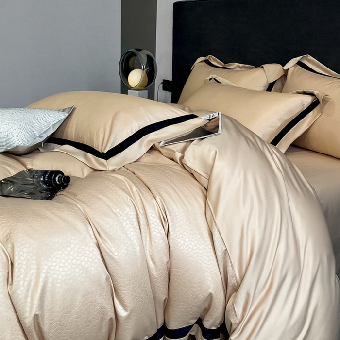 91家纺网 家纺一手货源 找家纺 遇见家居生活馆 2024新款贡缎压花水洗真丝四件套 碧莎-香槟