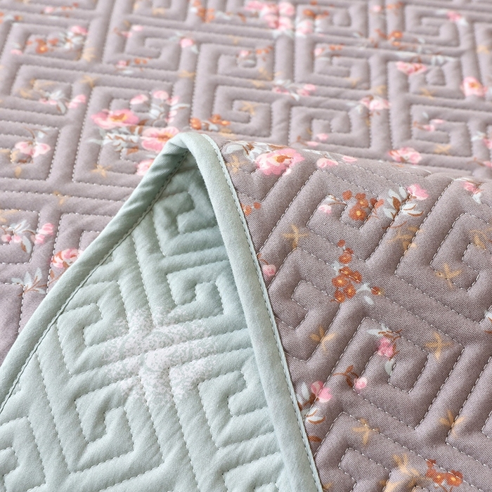 91家纺网 家纺一手货源 找家纺 羽爱家纺 2025新款A类双面全棉印花床盖套件 长岛花