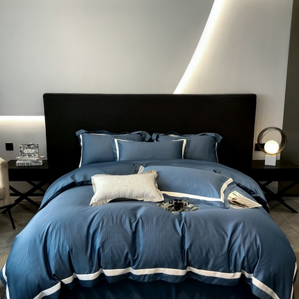 遇见家居生活馆 2024新款贡缎压花水洗真丝四件套 宝利格-宾利蓝