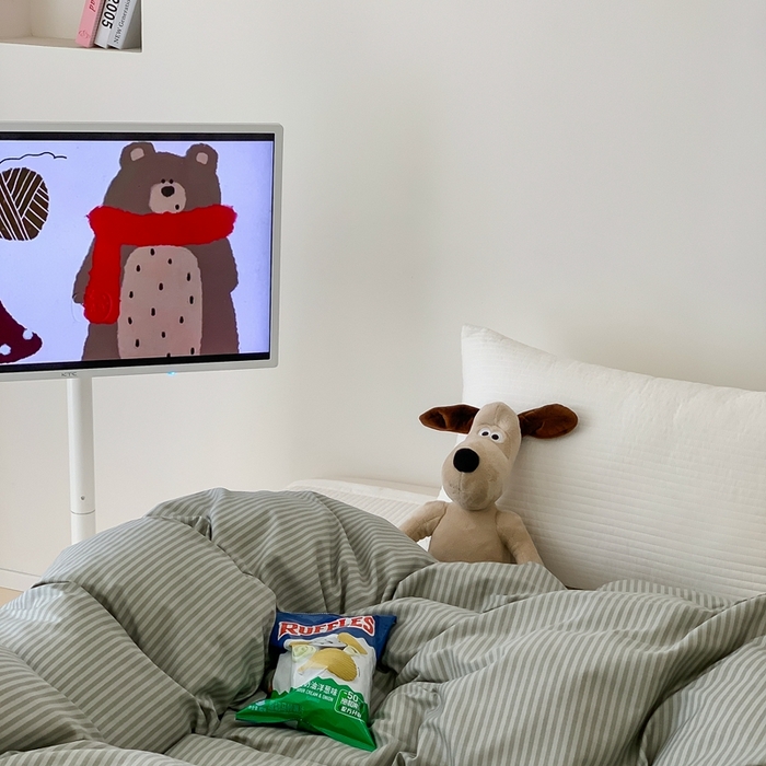 91家纺网 家纺一手货源 找家纺 窝米 2024新款韩国设计师卡通手绘单品被套系列 莫妮绿