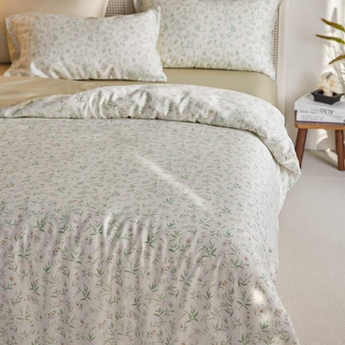 91家纺网 家纺一手货源 找家纺 时年家纺 2024春夏新品莱赛尔天丝印花四件套 漫语佳人