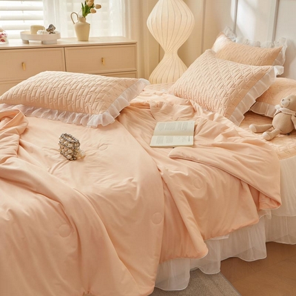 91家纺网 家纺一手货源 找家纺 恋尚 2025新款床笠式床裙乳胶夏被四件套-人鱼公主 人鱼公主 西柚
