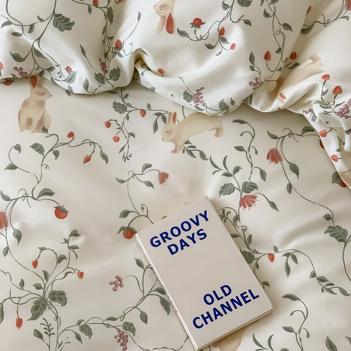 91家纺网 家纺一手货源 找家纺 窝米 2024新款韩国设计师卡通手绘单品被套系列 月德兔