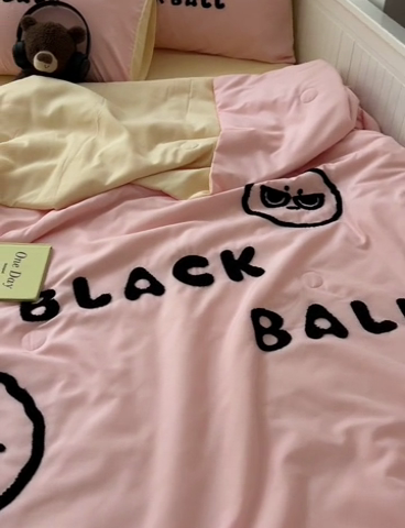 91家纺网 家纺一手货源 找家纺 眠帛家居 2024新款水洗棉毛巾绣夏被四件套精灵系列A类风格二 精灵奶油粉-奶黄