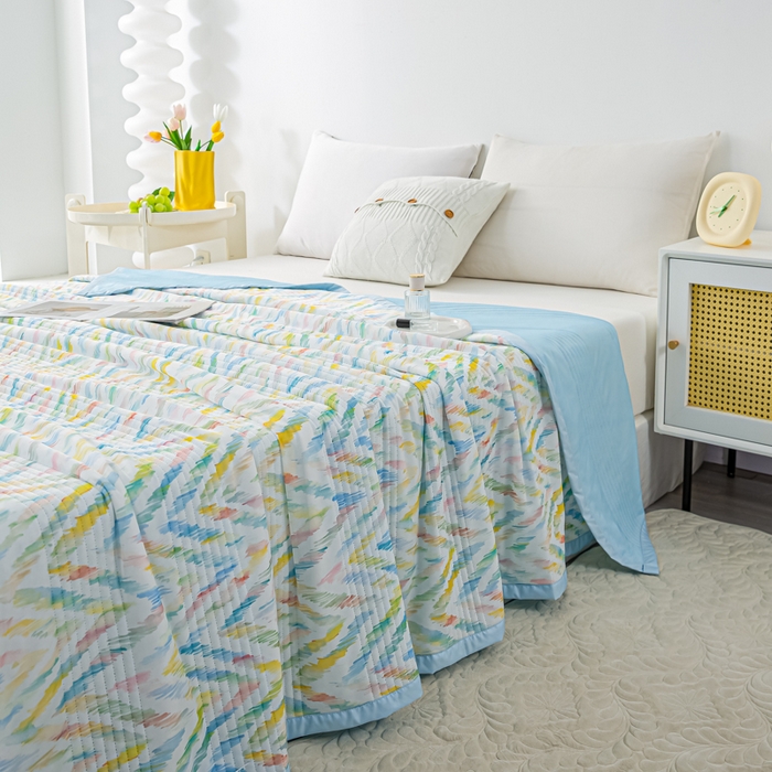 91家纺网 家纺一手货源 找家纺 博弈 2024新款凉感丝抗菌夏被 琉璃