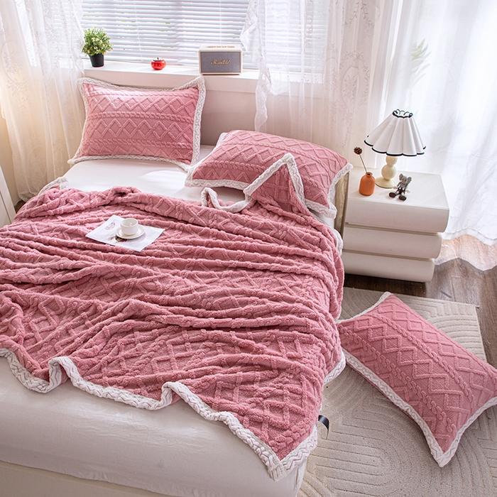 91家纺网 家纺一手货源 找家纺 芸锦豪 2024新款塔芙蓉多功能毯--双面塔夫绒包边 塔夫绒-玫瑰粉