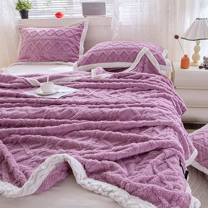 91家纺网 家纺一手货源 找家纺 芸锦豪 2024新款塔芙蓉多功能毯--双面塔夫绒包边 塔夫绒-莫奈紫