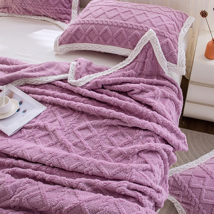 91家纺网 家纺一手货源 找家纺 芸锦豪 2024新款塔芙蓉多功能毯--双面塔夫绒包边 塔夫绒-莫奈紫