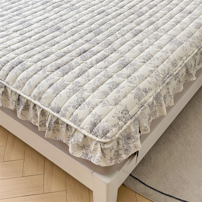 91家纺网 家纺一手货源 找家纺 3C 2024新款全棉13372大豆夹棉印花花边床笠四件套 洛莉单床笠