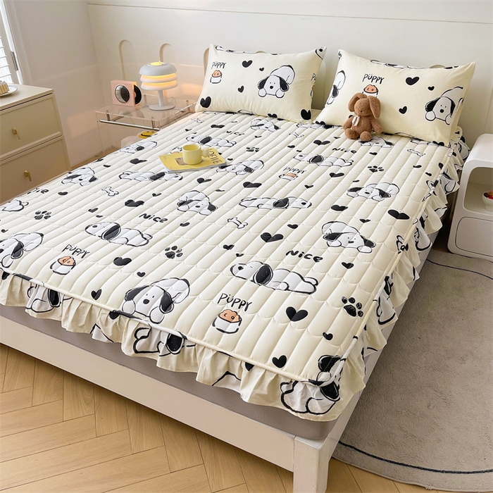 91家纺网 家纺一手货源 找家纺 3C 2024新款全棉13372大豆夹棉印花花边床笠四件套 趴趴狗-米单床笠