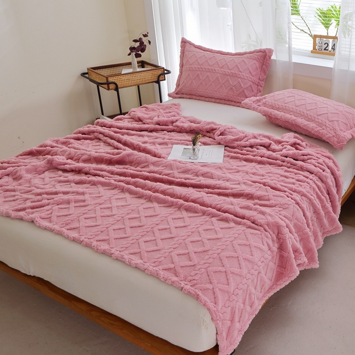 91家纺网 家纺一手货源 找家纺 芸锦豪 2024新款塔芙绒毛毯多功能毯-双面塔夫绒卷边 塔夫绒-玫瑰粉