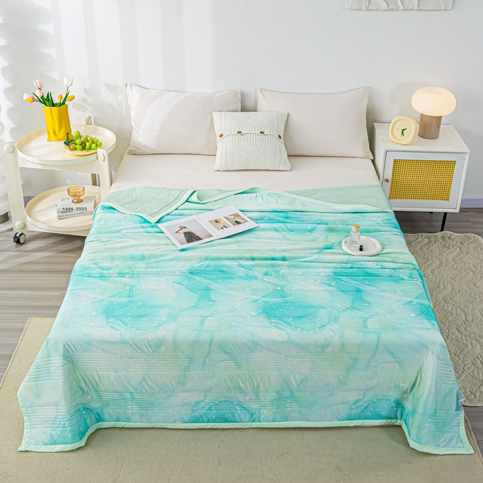 91家纺网 家纺一手货源 找家纺 博弈 2024新款凉感丝抗菌夏被 夏意绵绵