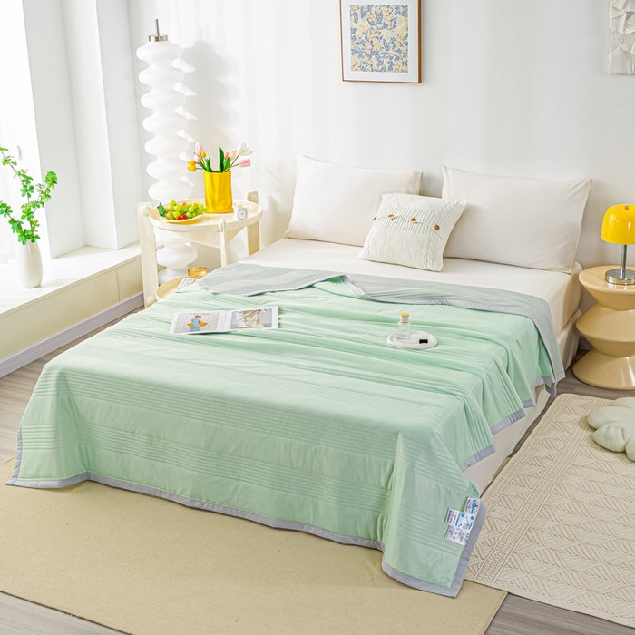 91家纺网 家纺一手货源 找家纺 博弈 2024新款凉感丝抗菌夏被 纯绿色