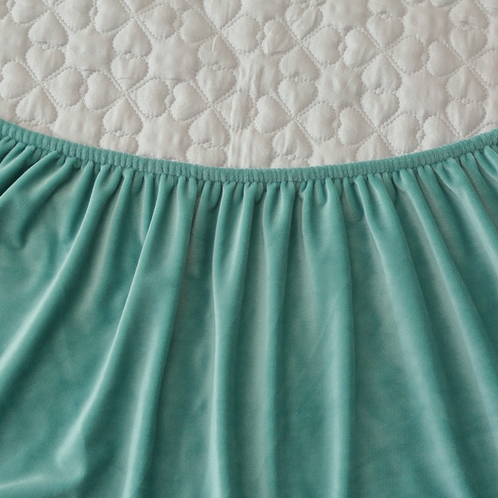 91家纺网 家纺一手货源 找家纺 芸锦豪 2024新款宝宝绒夹棉刺绣床笠 豆青