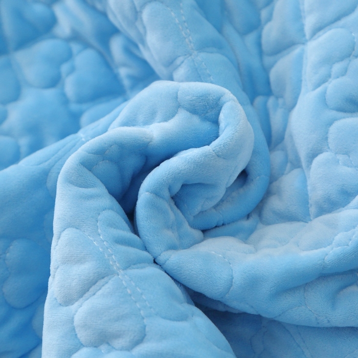 91家纺网 家纺一手货源 找家纺 芸锦豪 2024新款宝宝绒夹棉刺绣床笠 浅蓝