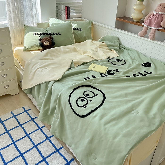 91家纺网 家纺一手货源 找家纺 眠帛家居 2024新款水洗棉毛巾绣夏被四件套精灵系列A类风格二 精灵果绿-奶黄