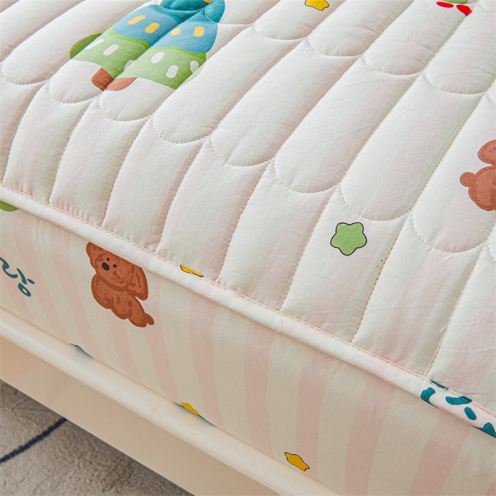 91家纺网 家纺一手货源 找家纺 3C 2024新款全棉大豆夹棉印花床笠四件套 奇趣森林