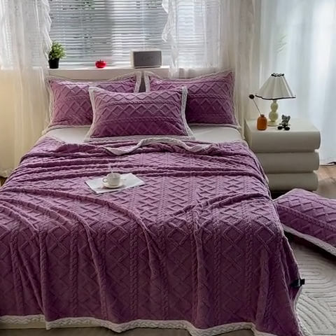 91家纺网 家纺一手货源 找家纺 芸锦豪 2024新款塔芙蓉多功能毯--双面塔夫绒包边 塔夫绒-莫奈紫