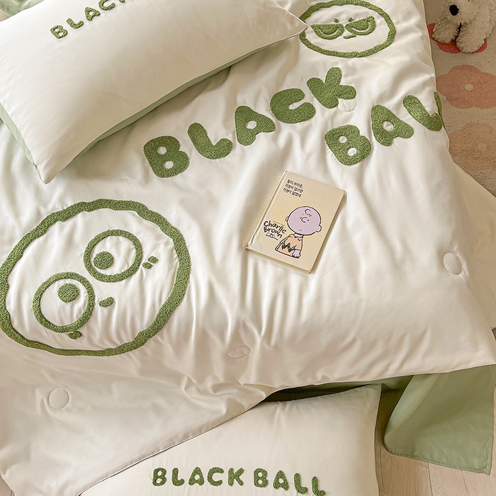 91家纺网 家纺一手货源 找家纺 眠帛家居 2024新款水洗棉毛巾绣夏被四件套精灵系列A类风格二 精灵果绿