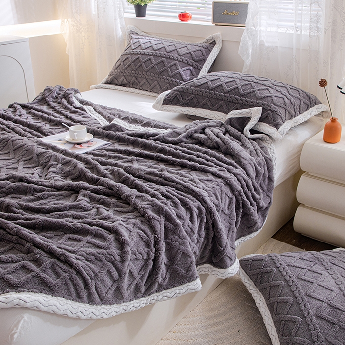 91家纺网 家纺一手货源 找家纺 芸锦豪 2024新款塔芙蓉多功能毯--双面塔夫绒包边 塔夫绒-深灰