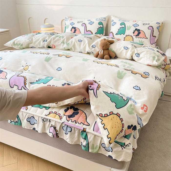 91家纺网 家纺一手货源 找家纺 3C 2024新款全棉13372大豆夹棉印花花边床笠四件套 恐龙天地单床笠
