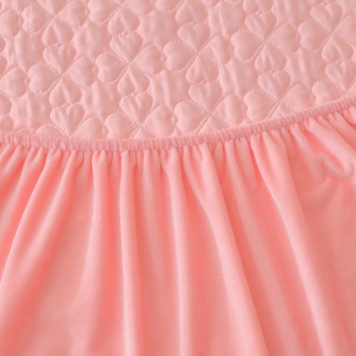 91家纺网 家纺一手货源 找家纺 芸锦豪 2024新款宝宝绒夹棉刺绣床笠 玫瑰粉